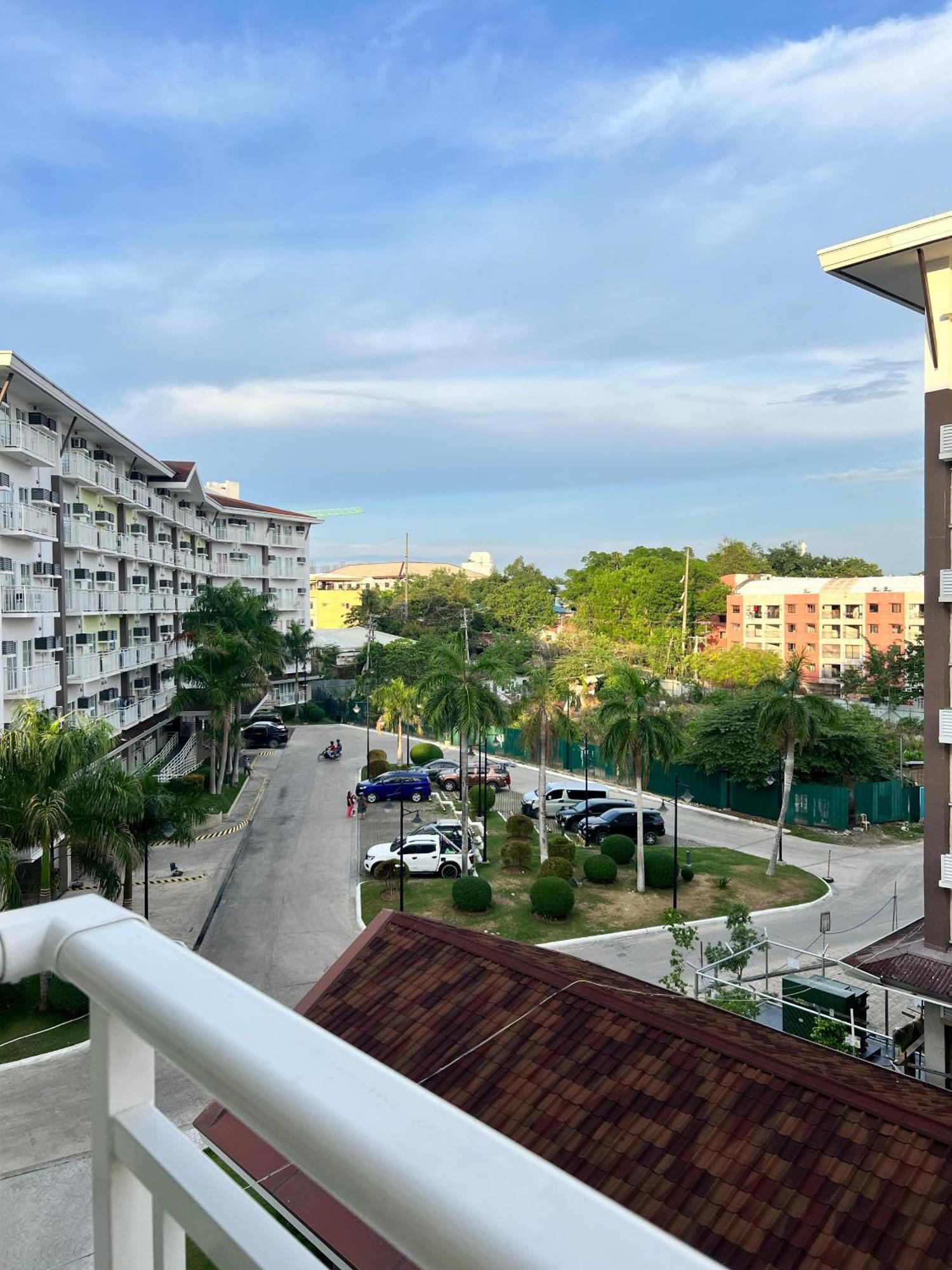 Vp - Amani Grand Resort Residences, 03 Minutes Away From Mactan Airport - Bldg B - Unit 522 Lapu-Lapu City Eksteriør bilde